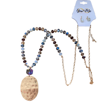 Load image into Gallery viewer, Beaded Gold Medallion Necklace- Multiple Colors
