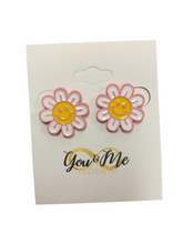 Load image into Gallery viewer, Happy Daisy Earrings- Multiple Colors
